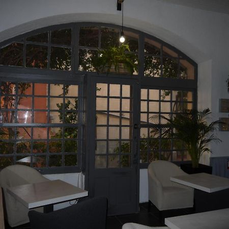 Hotel Portalet Hyeres Exterior photo