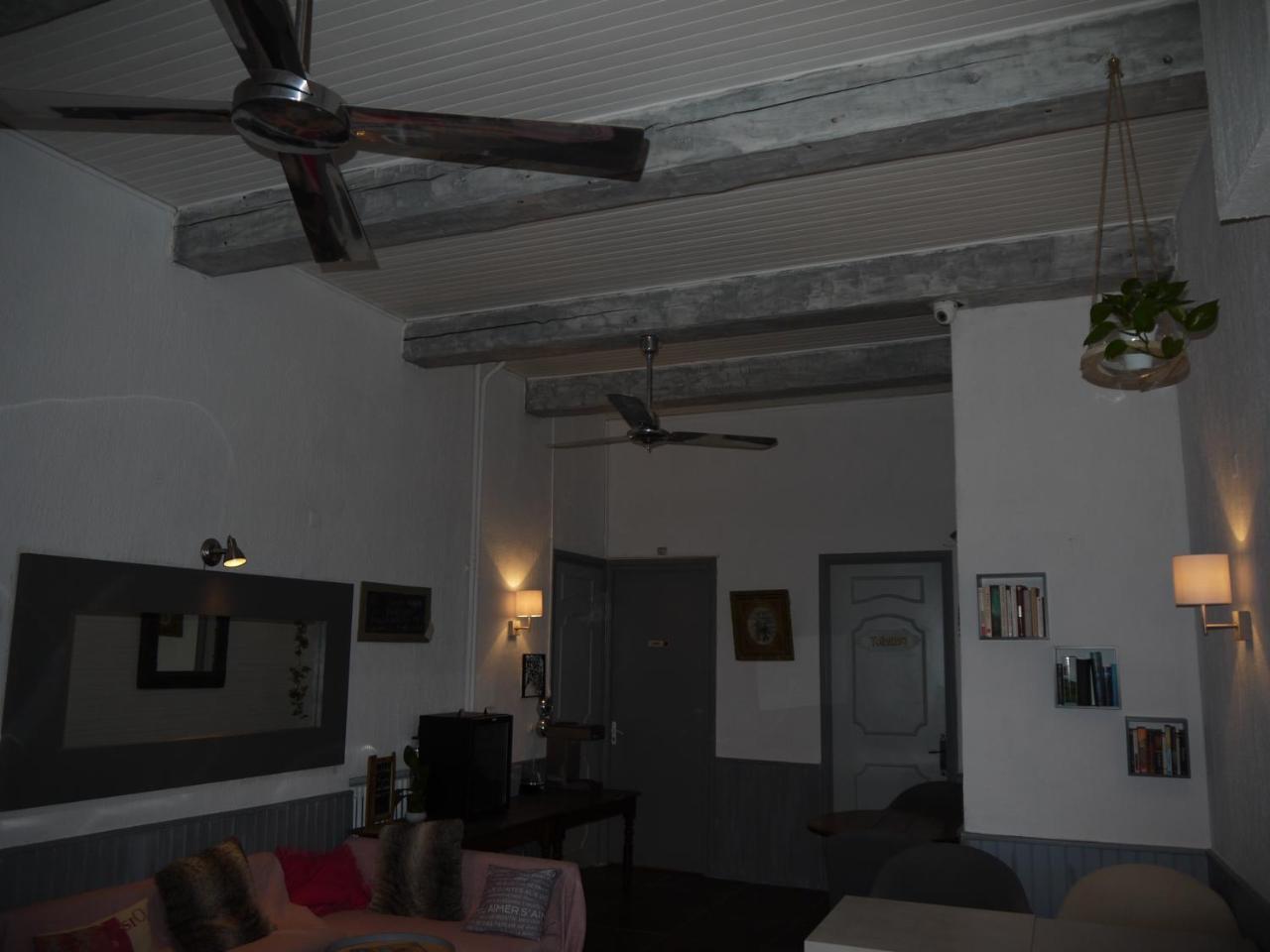 Hotel Portalet Hyeres Exterior photo